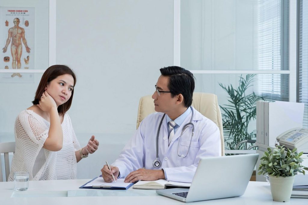 symptoms of thyroid cancer