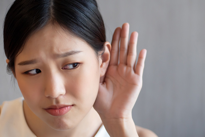 woman listen image